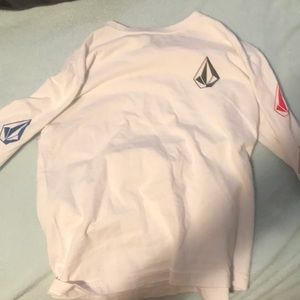 Volcom Boys Long sleeve white red blue Size small